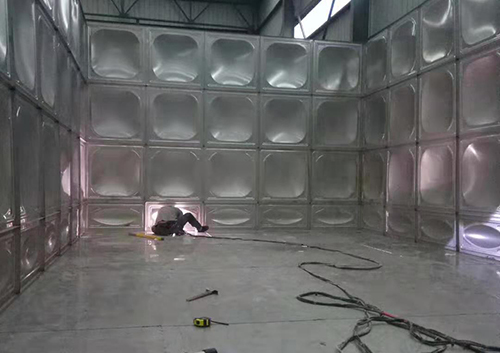 水箱 